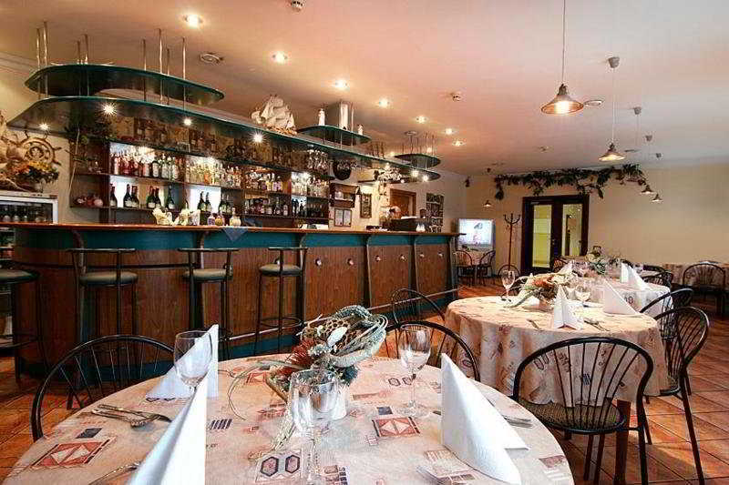Rija Tia Hotell 3*
